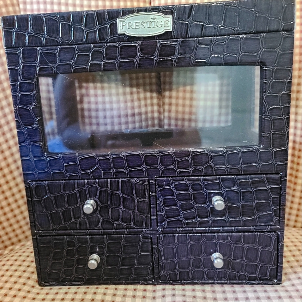 Jewelry Display Case
